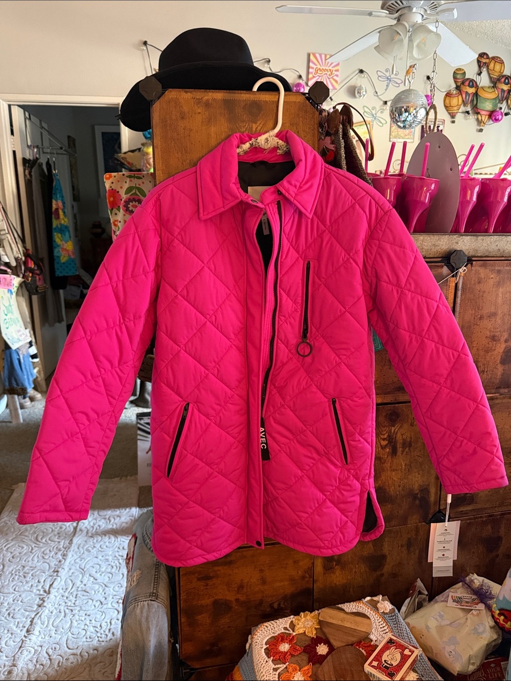 Avec Les Filles Hot Pink Quilted Ski Jacket fits like small